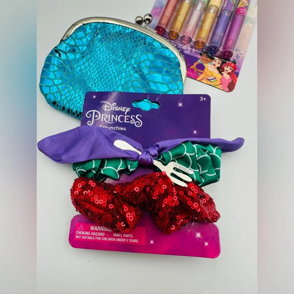 3 Piece Disney Princess Accessories NEW lip glosses, scrunchies & coin purse